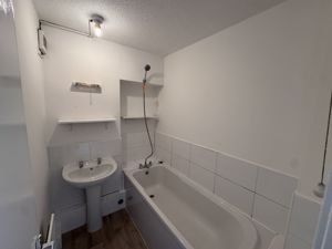 Photo 21- click for photo gallery